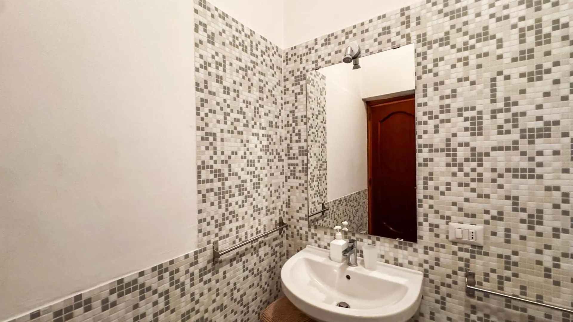Cami S Holidays Home Catania Apartment